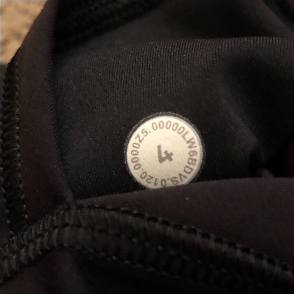 Lululemon Invigorate Crops 21” - Picture 6 of 6
